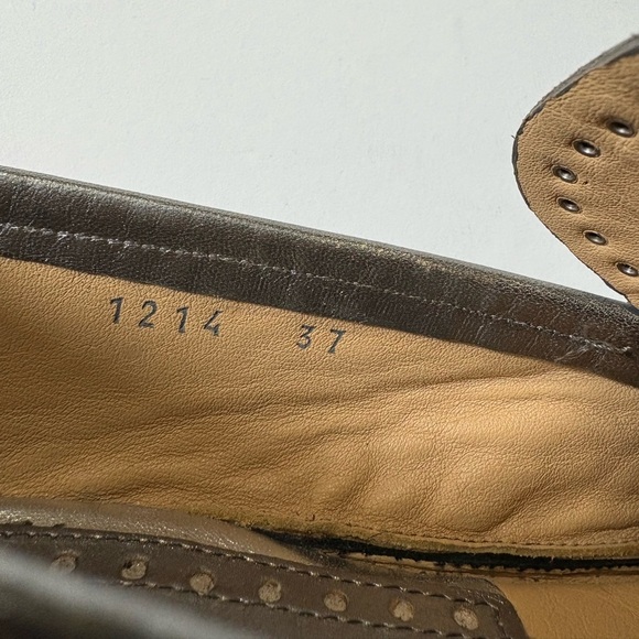 L’idea by Lori Aged Silver All Leather Loafers w Silver Studs Throughout. 6.5 - Picture 15 of 15